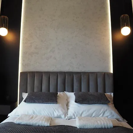 Heart Of Kato Apartment- Pierwsza Dzielnica شقة *